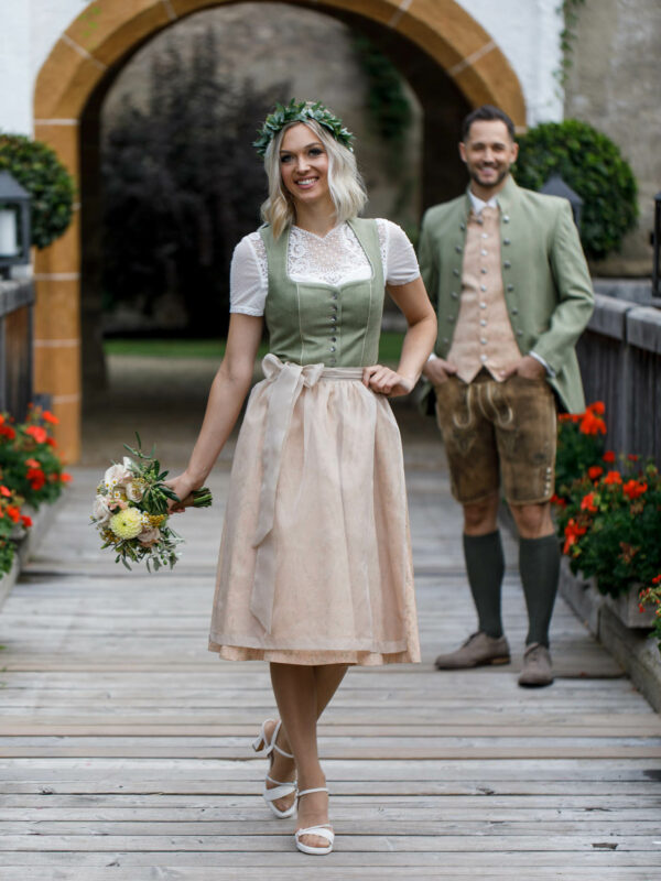 Hochzeitsdirndl